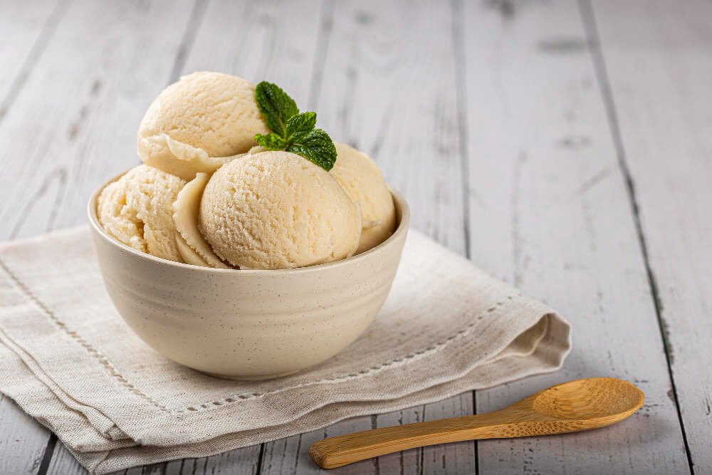 גלידת וניל איכותית שמכינים בבית